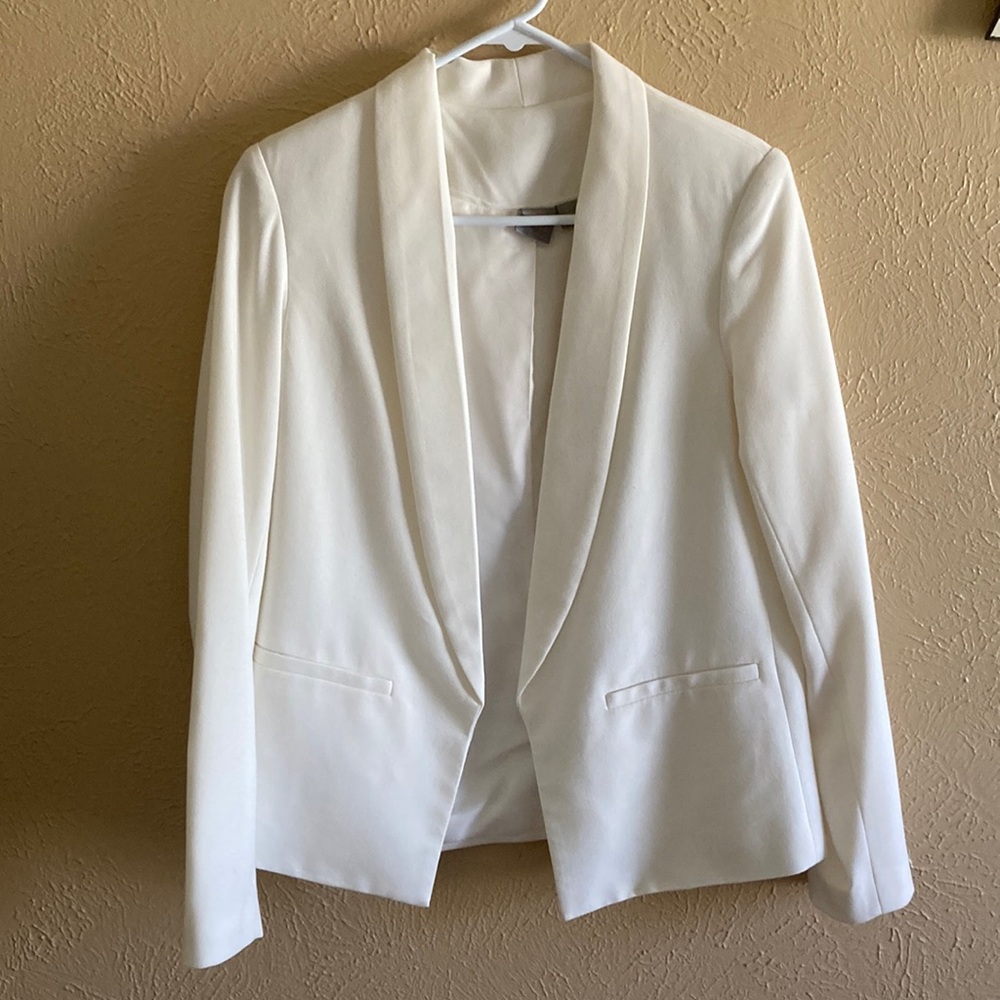 Saint Tropez West White Blazer Collar Tailored Fit
Women’s Small